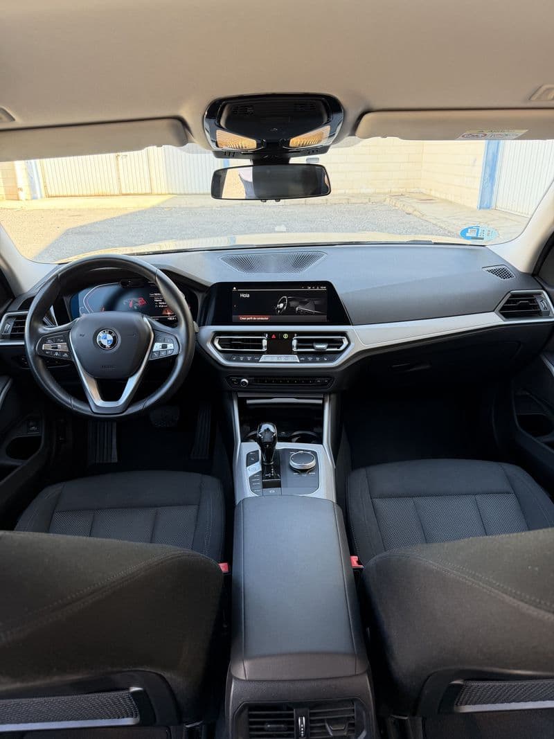 BMW 320d preview 8
